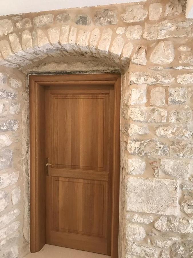 Old Town Apartments Trogir - Free Parking Buitenkant foto