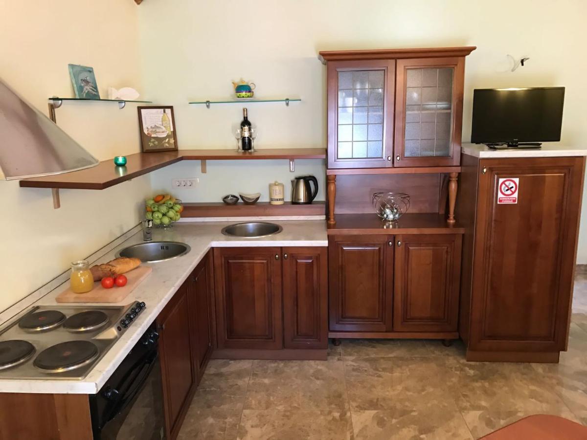 Old Town Apartments Trogir - Free Parking Buitenkant foto