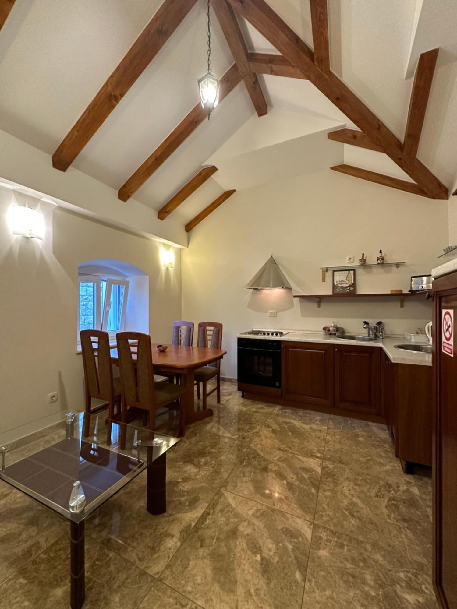 Old Town Apartments Trogir - Free Parking Buitenkant foto